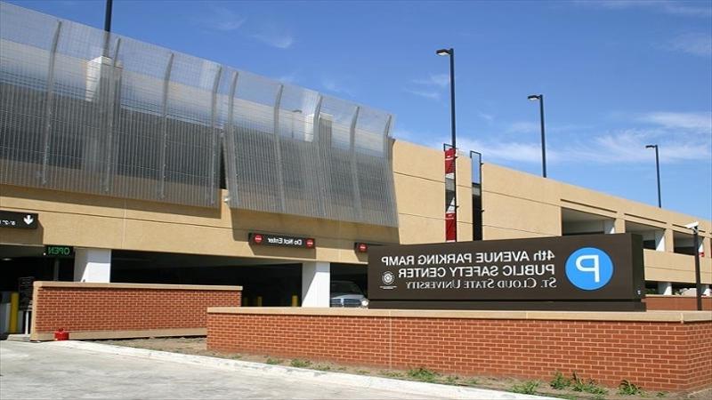 campus parking ramp